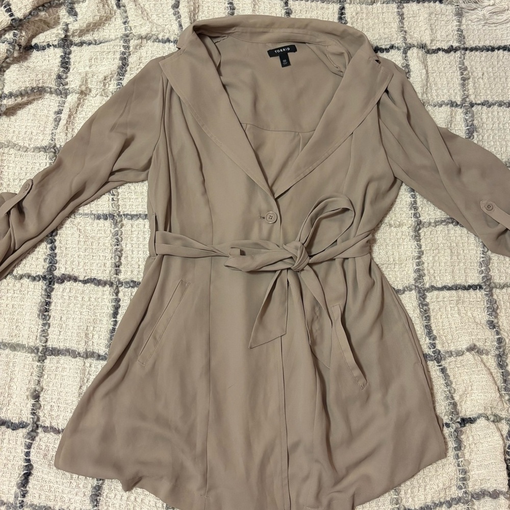 Taupe Lightweight Tie-Waist blouse Torrid